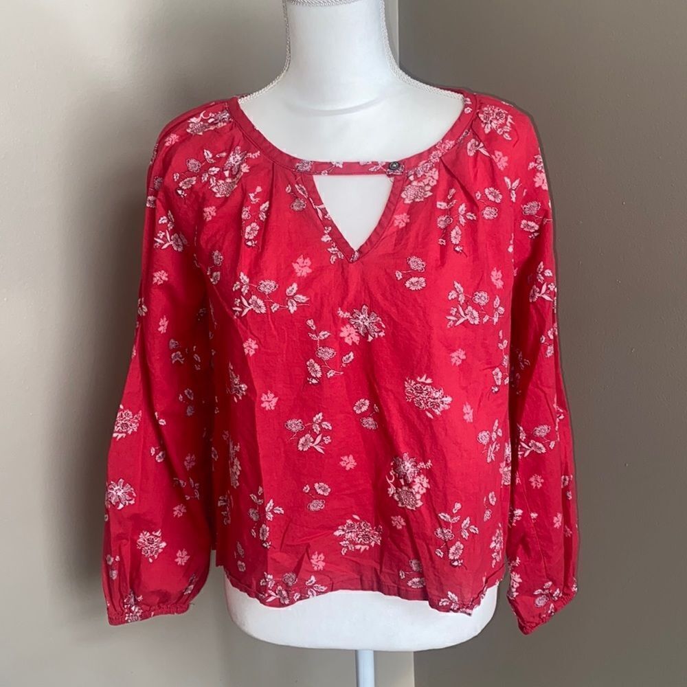 Universal Thread Coral-Red Floral Keyhole Peasant Blouse